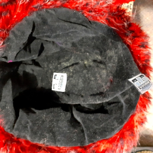 🌈VINTAGE GOORIN BROS FAUX/ FUN FUR BUCKET HAT - Picture 4 of 5